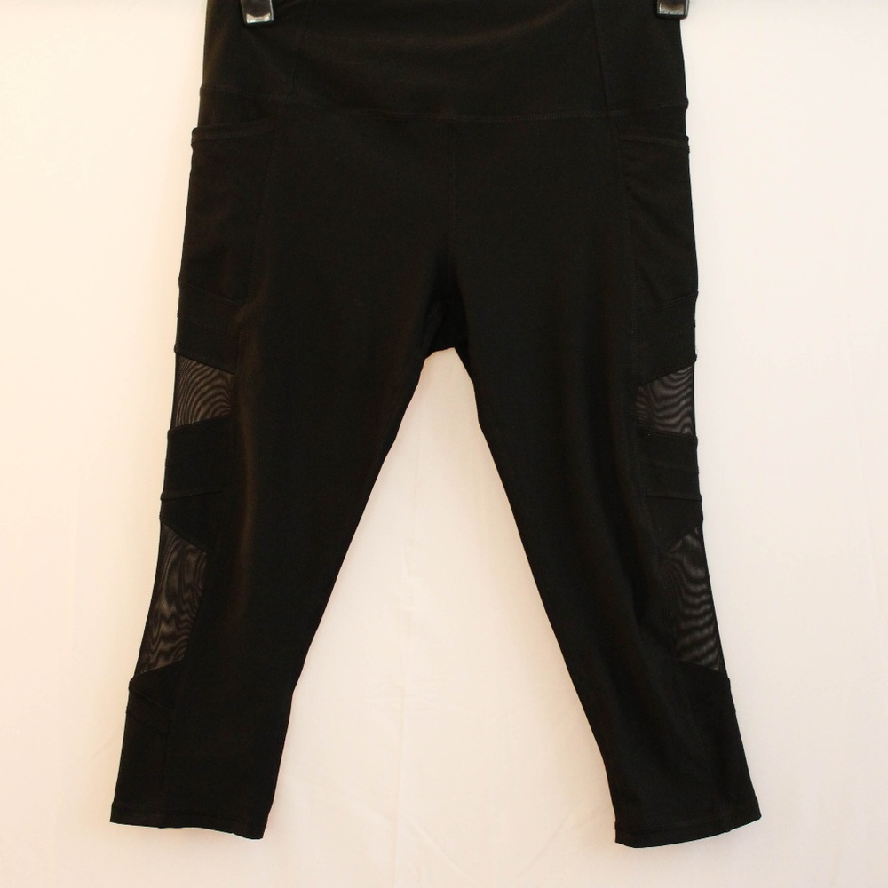 Black Capri Leggings